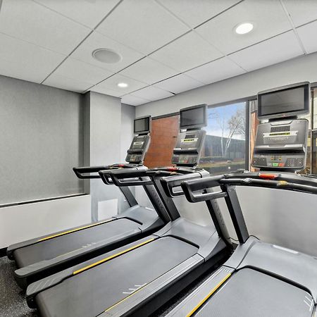 Delta Hotels By Marriott Mount Pleasant Расин Экстерьер фото